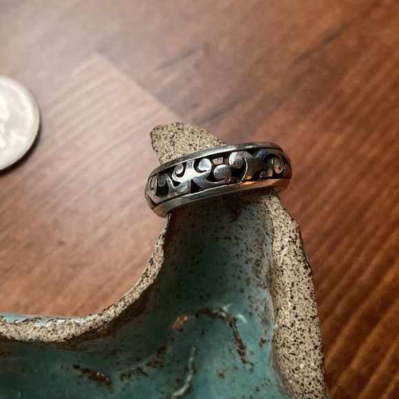 NWOT Beautiful Premier Designs ring size 6 - Picture 3 of 5